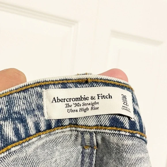 Abercrombie & Fitch The 90s Straight Leg Ultra High Rise Jeans Plus Size 36 22 - Picture 5 of 10